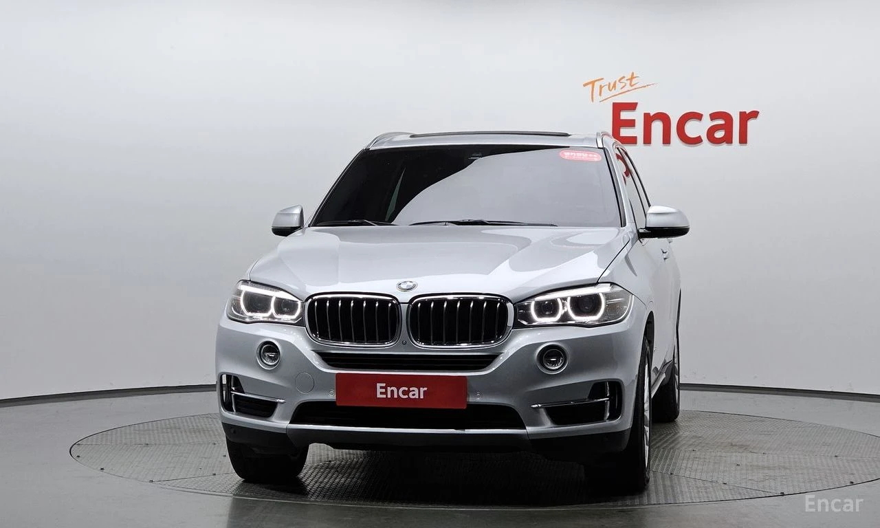 BMW X5 ПОДГРЕВИ * 360 КАМЕРА * HEAD-UP * АВТОКРЕДИТ , снимка 4 - Автомобили и джипове - 55233941