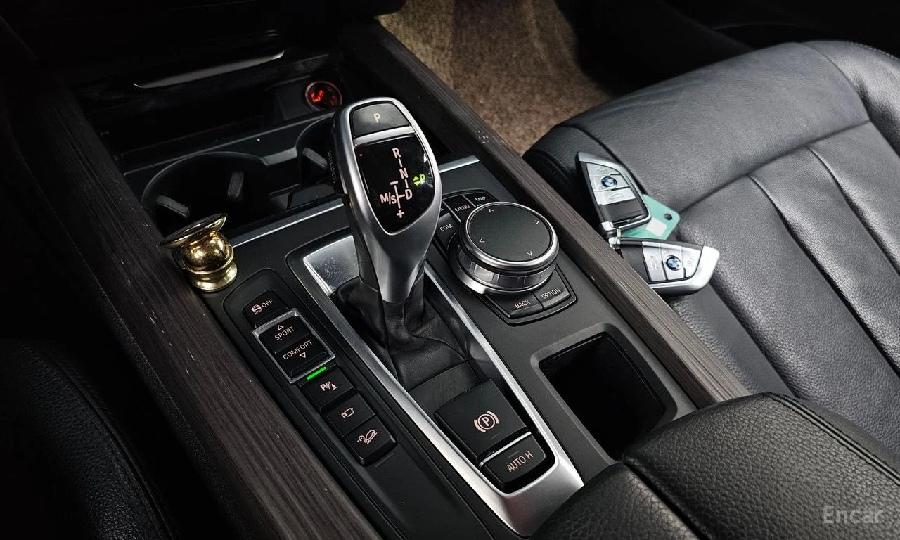 BMW X5 ПОДГРЕВИ * 360 КАМЕРА * HEAD-UP * АВТОКРЕДИТ , снимка 10 - Автомобили и джипове - 55233941