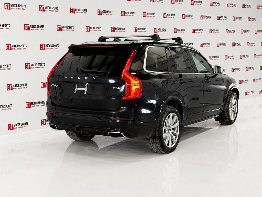 Volvo Xc90 T6 R-DESIGN* 4x4* HUD* DISTRONIC* PANO* 7 МЕСТА, снимка 3 - Автомобили и джипове - 55465214