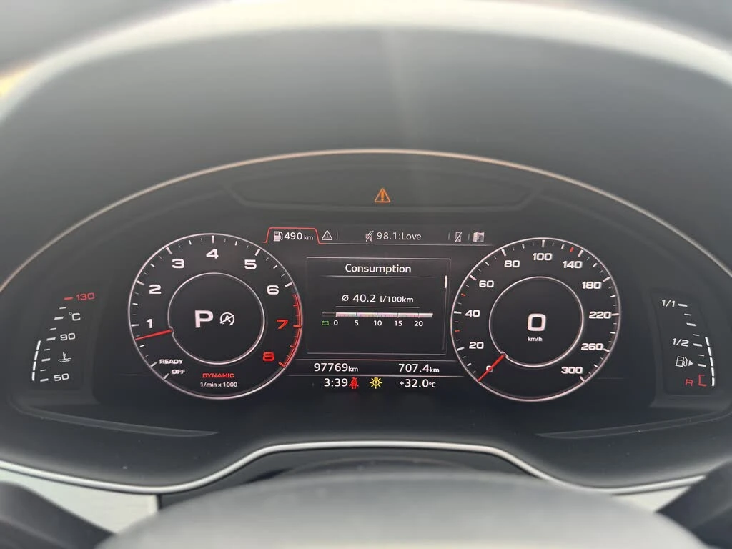 Audi Q7 quattro Technik, снимка 11 - Автомобили и джипове - 55524059