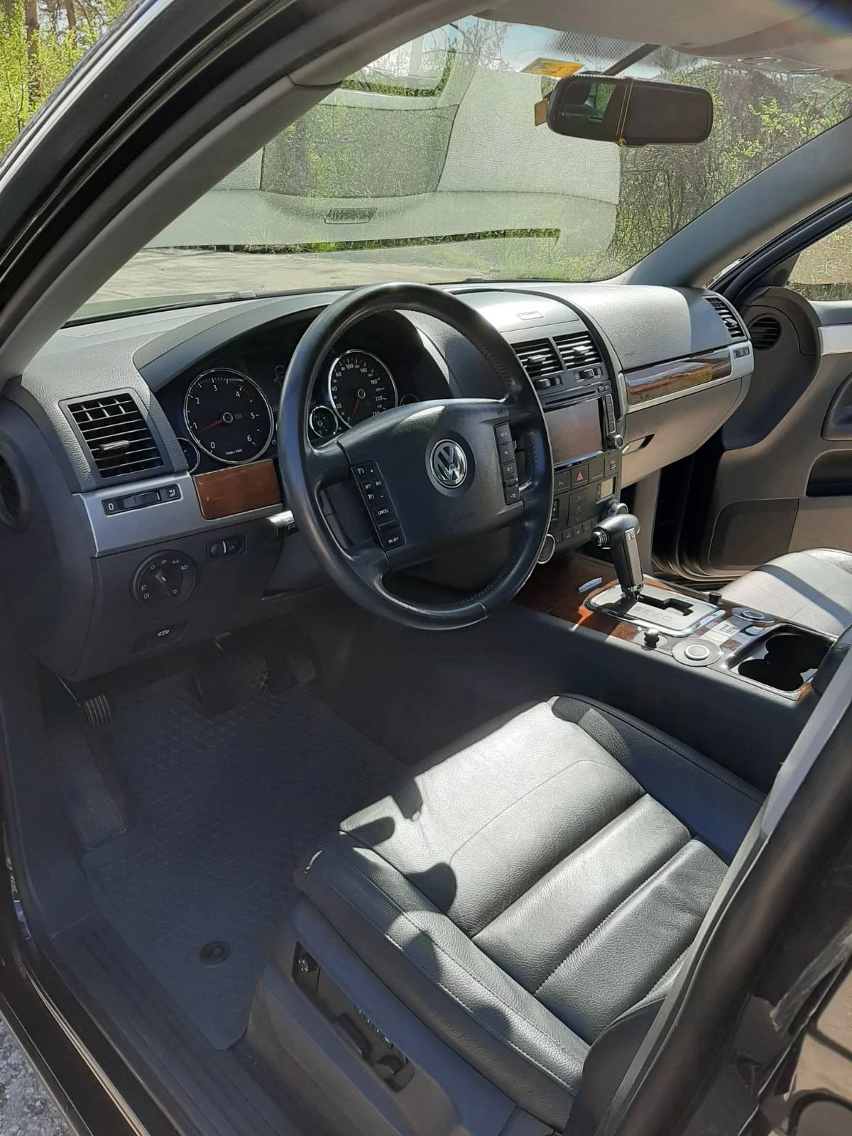 VW Touareg 3.0 V6, снимка 9 - Автомобили и джипове - 56617089