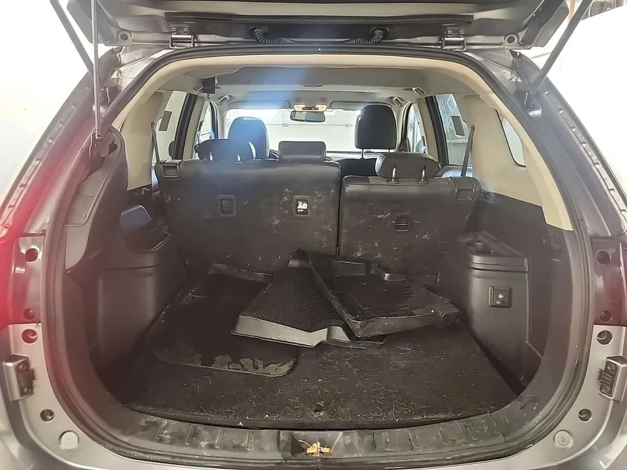 Mitsubishi Outlander, снимка 13 - Автомобили и джипове - 56688674