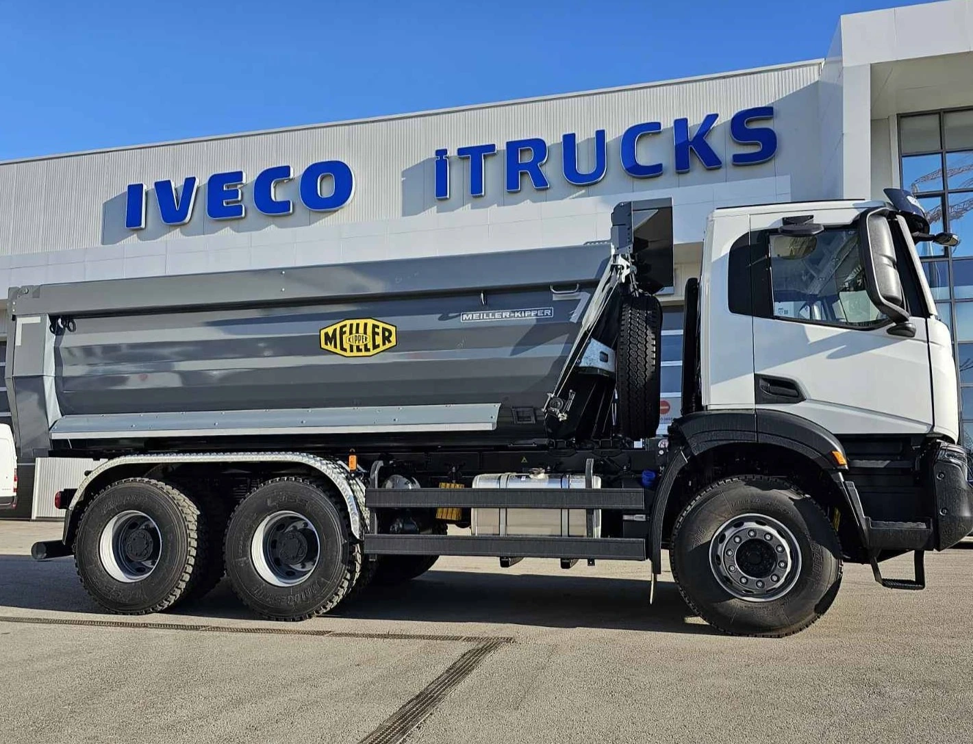 Iveco T-WAY AD380T51 - изображение 3