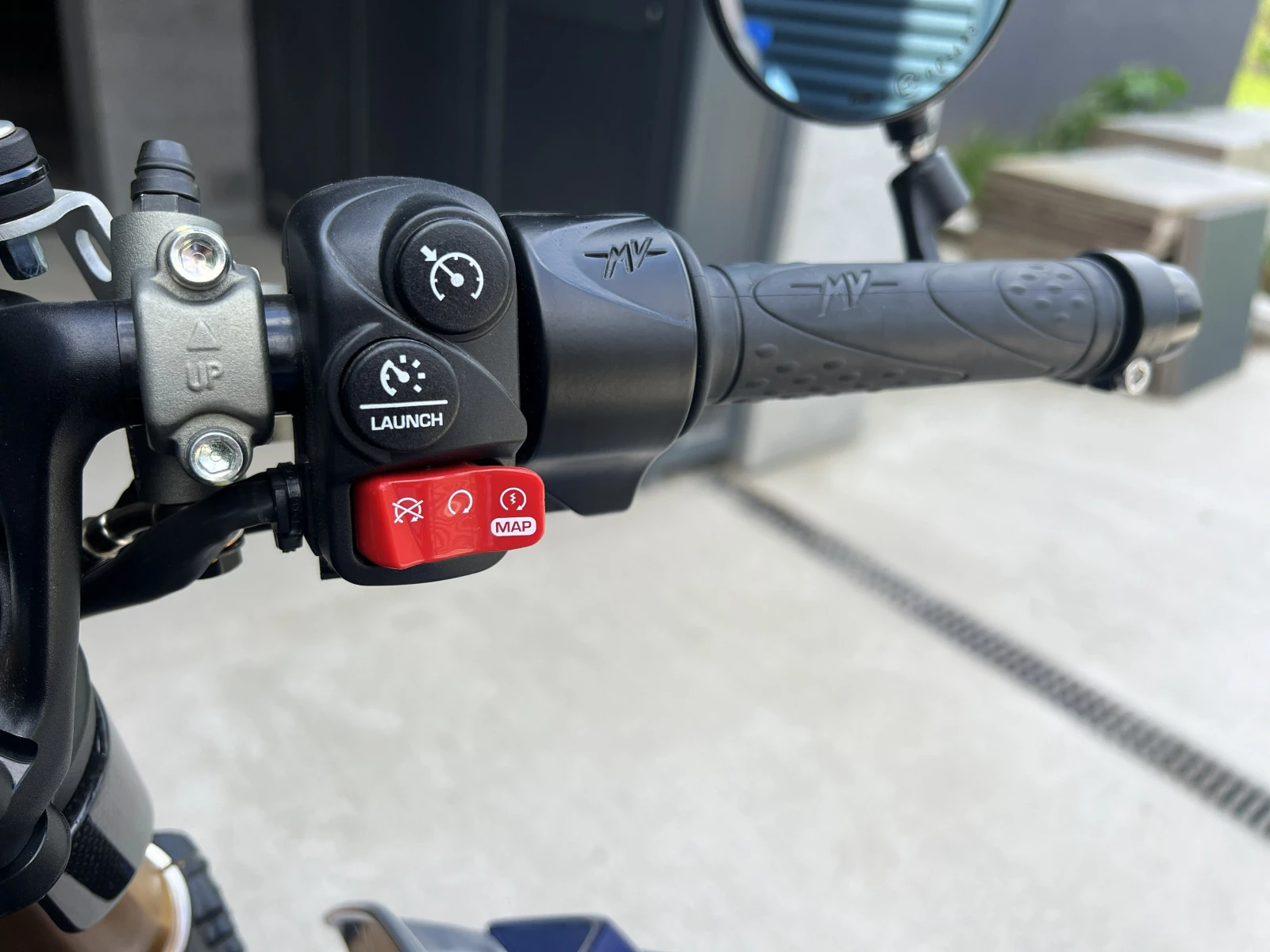 MV Agusta Brutale 1000 RR ASSEN/ LIMITED EDITION /                   | Mobile.bg � ����������� 12