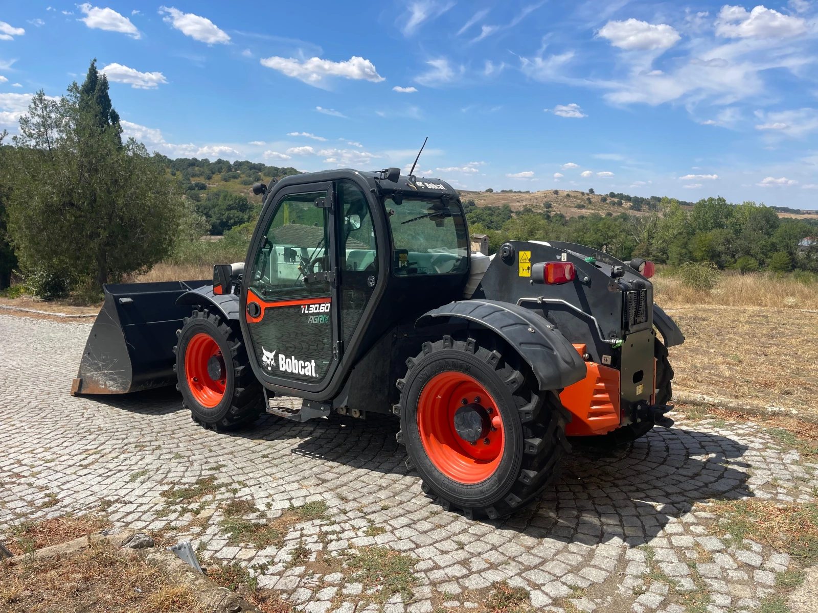 Телескопичен товарач Bobcat 30.60 AGRI ЛИЗИНГ - изображение 5