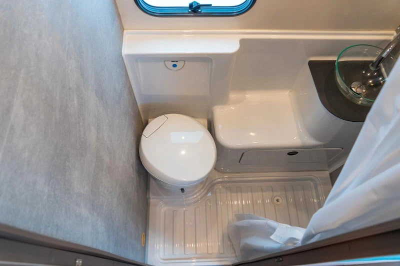 Кемпер Rimor KILIG 5* NEW* 2+ 2* 155HP* , снимка 15 - Каравани и кемпери - 53524936