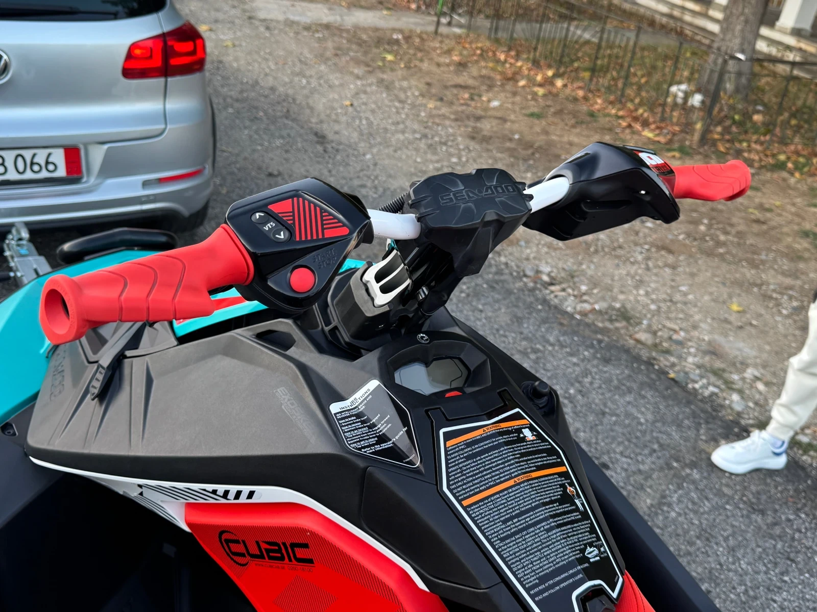 Джет Bombardier Sea Doo Spark Trixx 2up, снимка 10 - Воден транспорт - 54917711