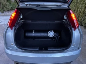 Ford Focus Автоматик/LED/130.000km/1.6i ГАЗ, снимка 9