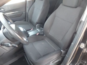 Peugeot 5008 2.0HDI/автоматик/панорама/нави/теглич, снимка 9