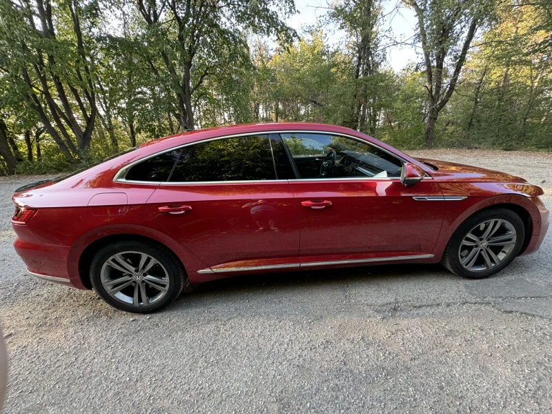 VW Arteon R-line, 2.0TSI 272hp, обслужен, 2 компл. гуми, снимка 5 - Автомобили и джипове - 47195010