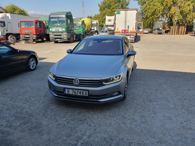 VW Passat, снимка 1 - Автомобили и джипове - 47470707