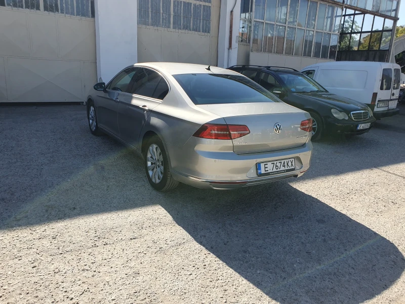 VW Passat, снимка 5 - Автомобили и джипове - 47470707