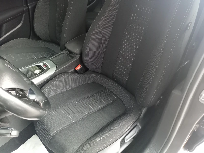 Peugeot 308 1.2 e-THP* PANORAMA* CAMERA* LED* NAVI* Keyless, снимка 6 - Автомобили и джипове - 50020383