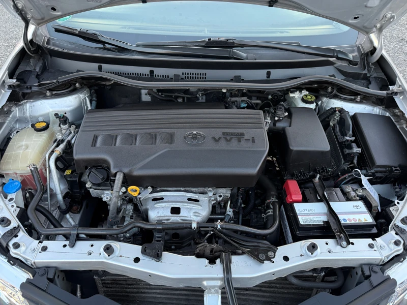 Toyota Auris 1.33 vvti -100 к.с., снимка 7 - Автомобили и джипове - 53134220