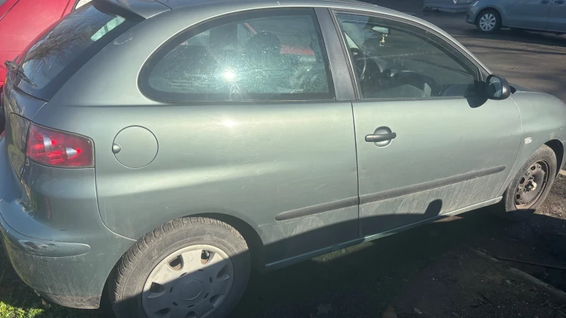 Seat Ibiza, снимка 5 - Автомобили и джипове - 53458408