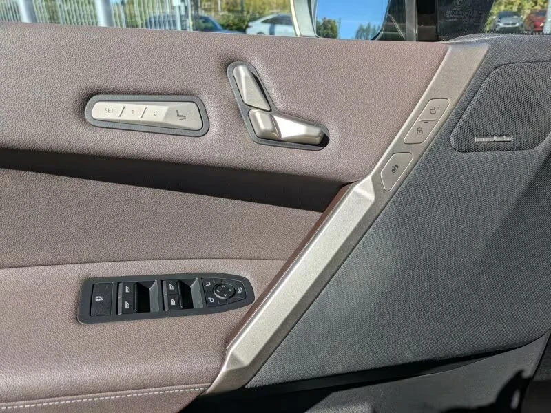 BMW iX xDRIVE50/523HP/LASER/H&K/360/ACC/CPLAY/KLESS/995f - изображение 10