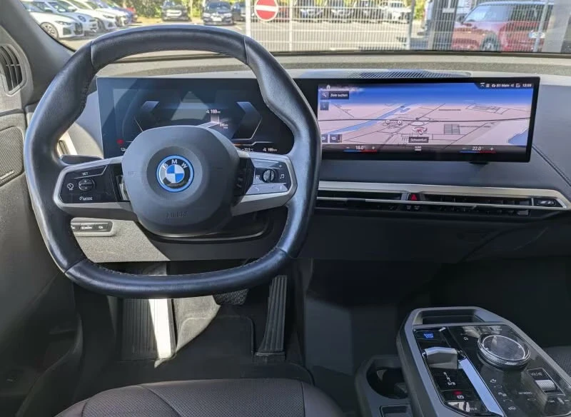 BMW iX xDRIVE50/523HP/LASER/H&K/360/ACC/CPLAY/KLESS/995f - изображение 7