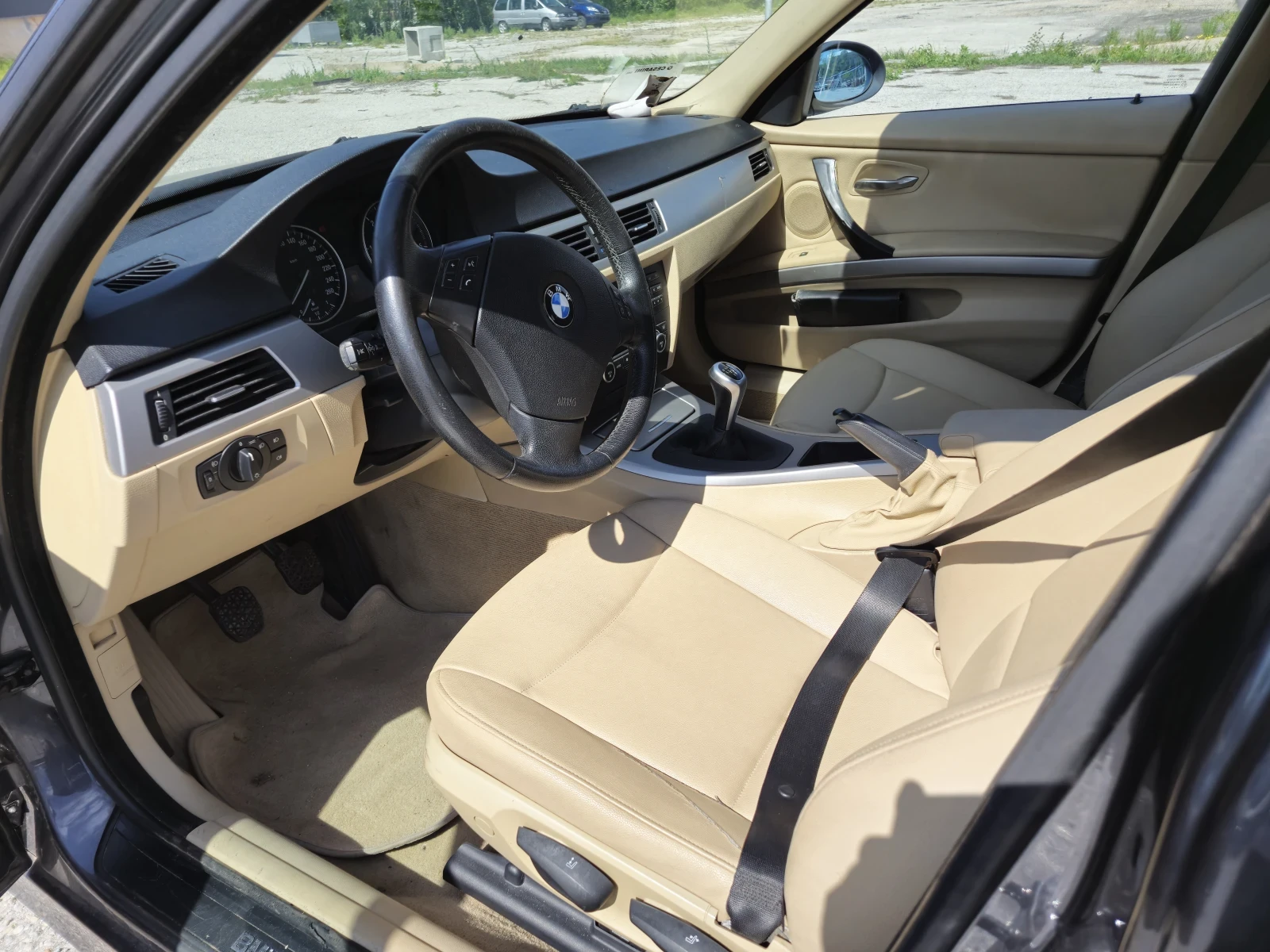 BMW 320  - изображение 2