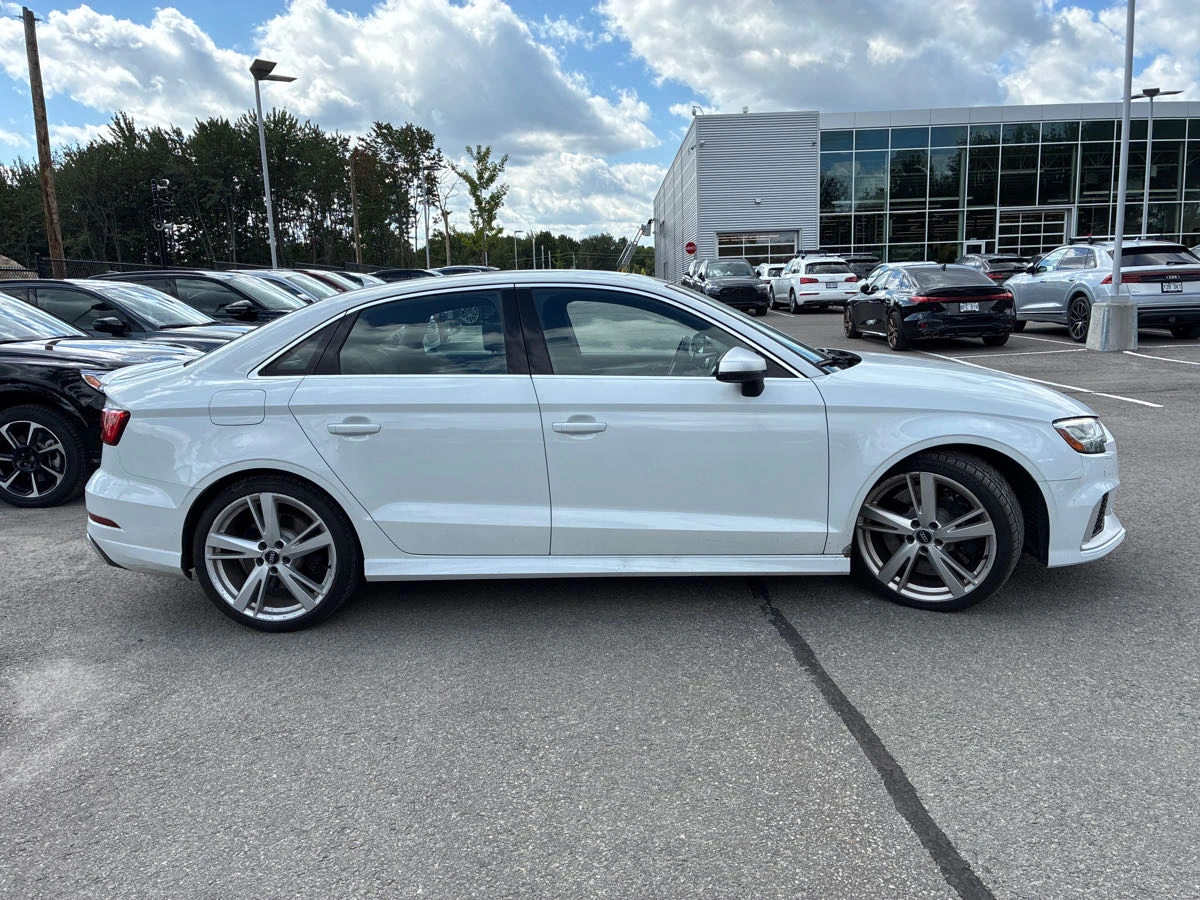 Audi Rs3 * CARFAX* БЕЗ ПЪРВОНАЧАЛНА*  - изображение 4