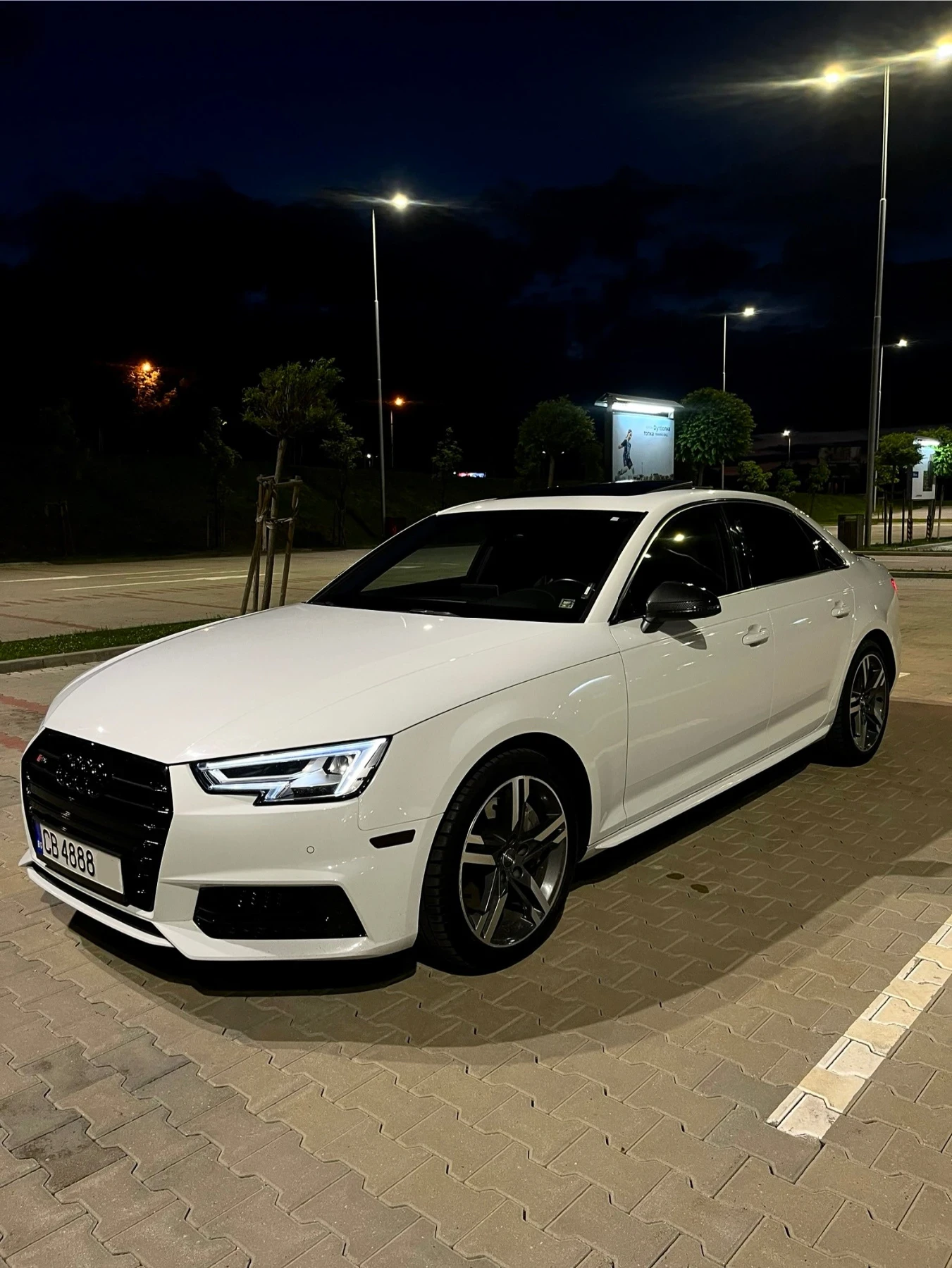 Audi A4  - изображение 5