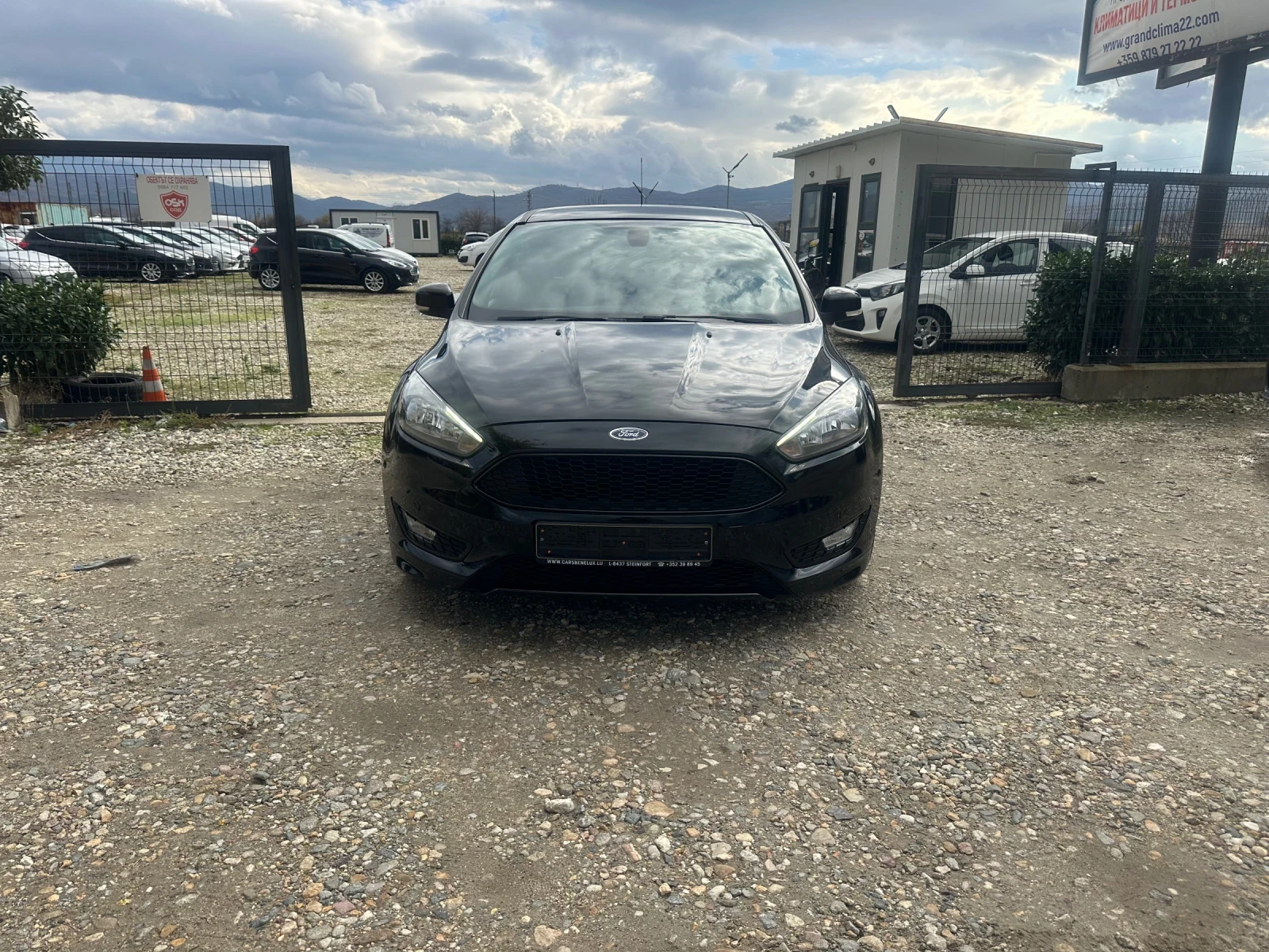 Ford Focus 1, 0 EcoBoost ST-Line - изображение 2