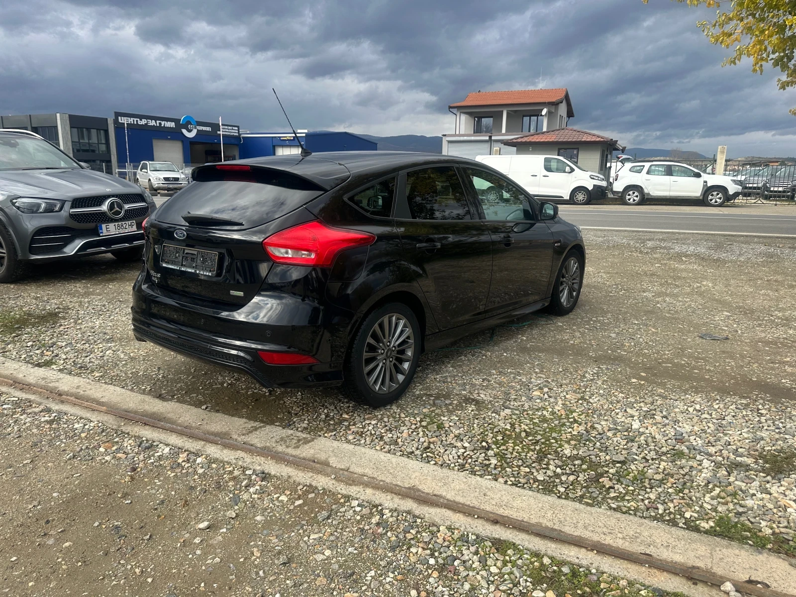 Ford Focus 1, 0 EcoBoost ST-Line - изображение 4