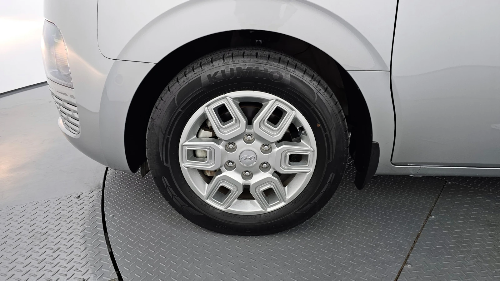 Hyundai Staria L3.5 Tourer 9seater autogeorge.com - изображение 4