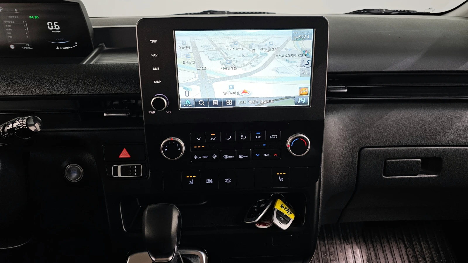 Hyundai Staria L3.5 Tourer 9seater autogeorge.com | Mobile.bg � ����������� 12
