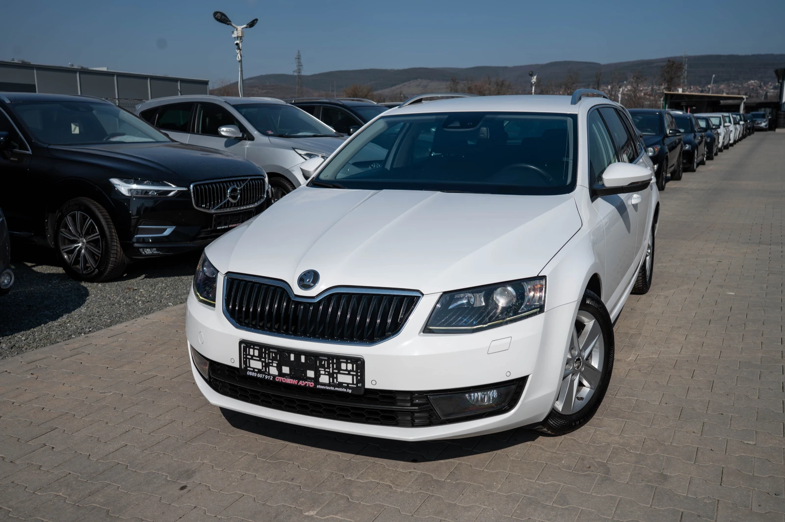 Skoda Octavia 1.4i* 140кс* бензин* LED* NAVI, снимка 2 - Автомобили и джипове - 53861300