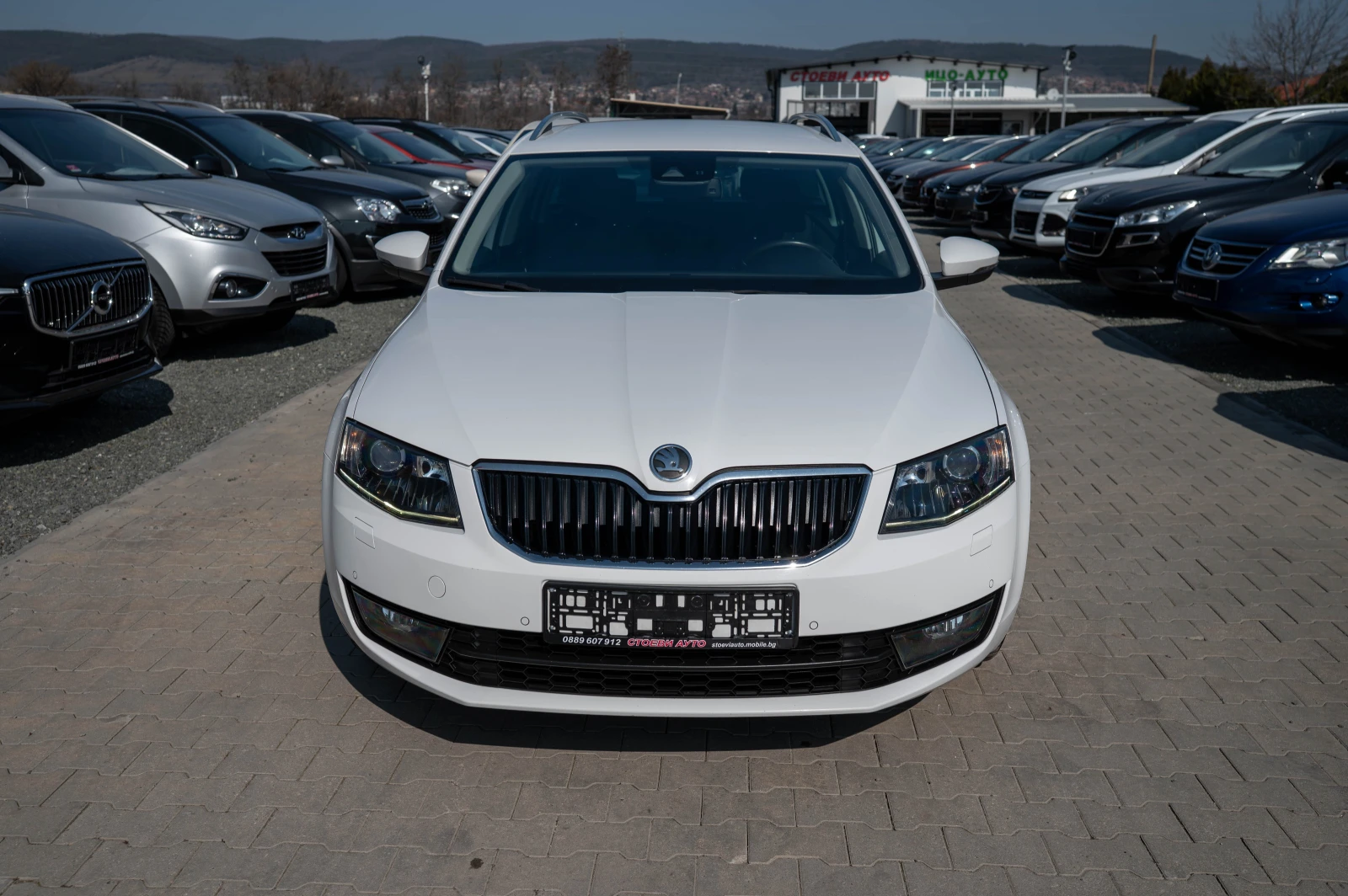 Skoda Octavia 1.4i* 140кс* бензин* LED* NAVI, снимка 4 - Автомобили и джипове - 53861300