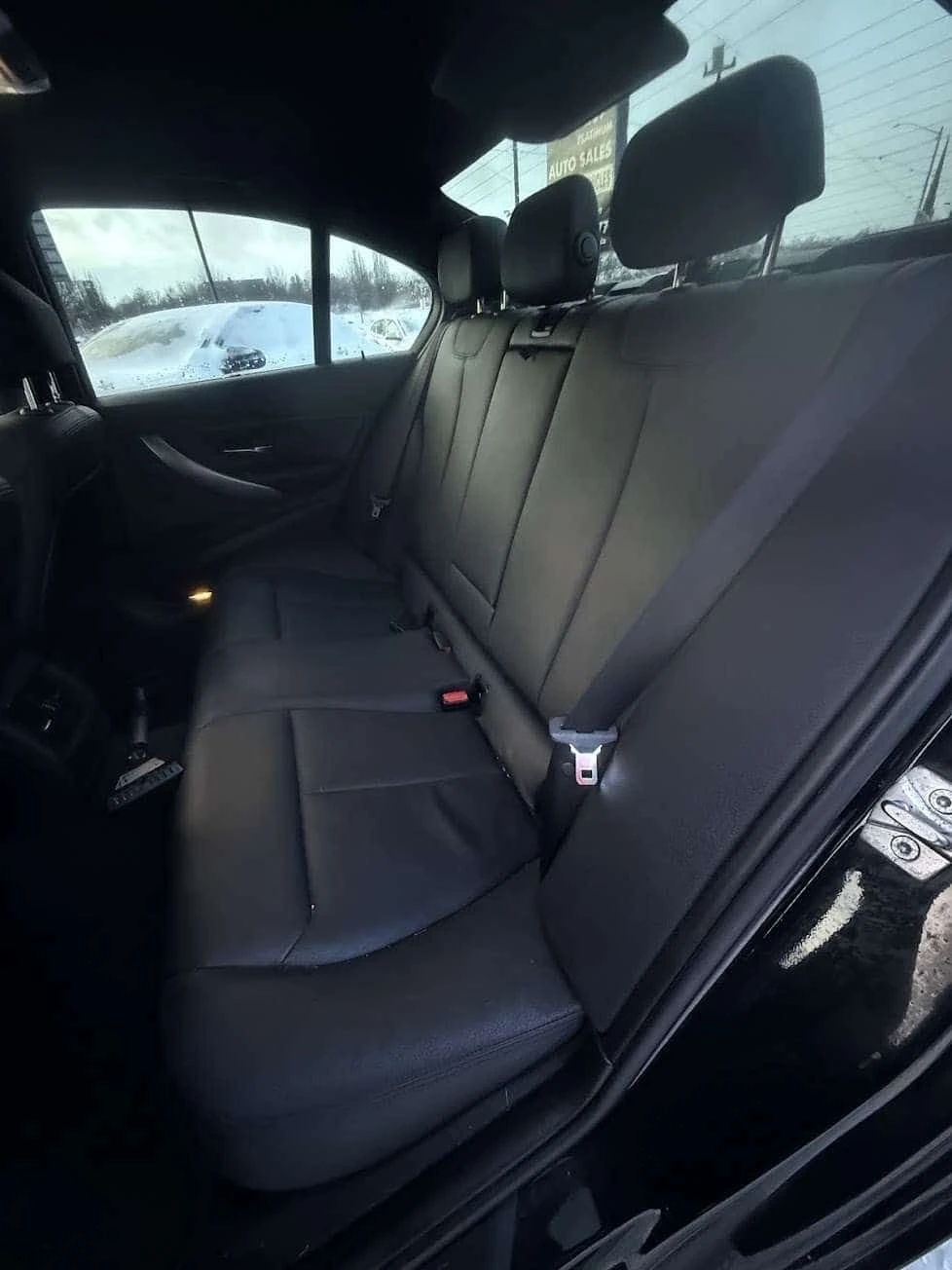 BMW 335 * xDrive * CARFAX * ���� �� �� | Mobile.bg � ����������� 13