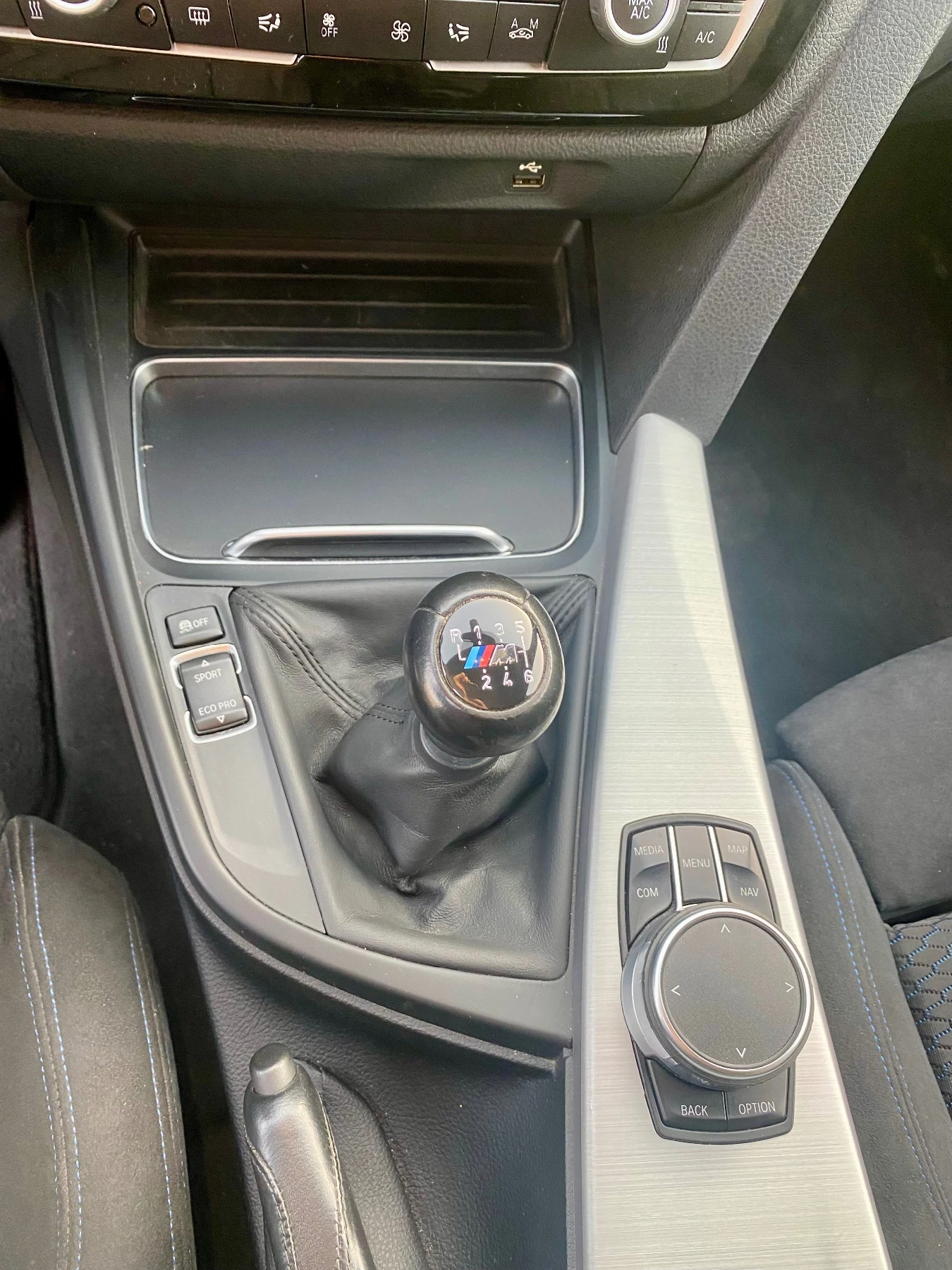 BMW 318 I, снимка 12 - Автомобили и джипове - 53936819