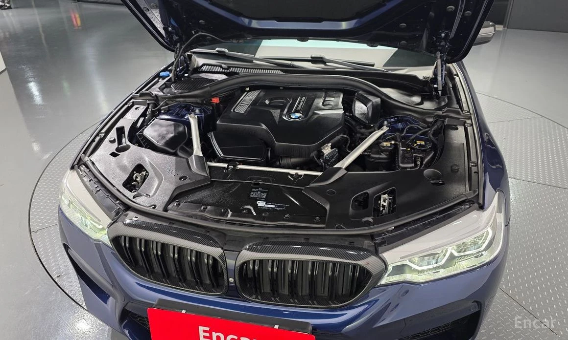 BMW 530 * xDrive* M-Sport* FULL* КРАЙНА ЦЕНА* , снимка 6 - Автомобили и джипове - 54092029