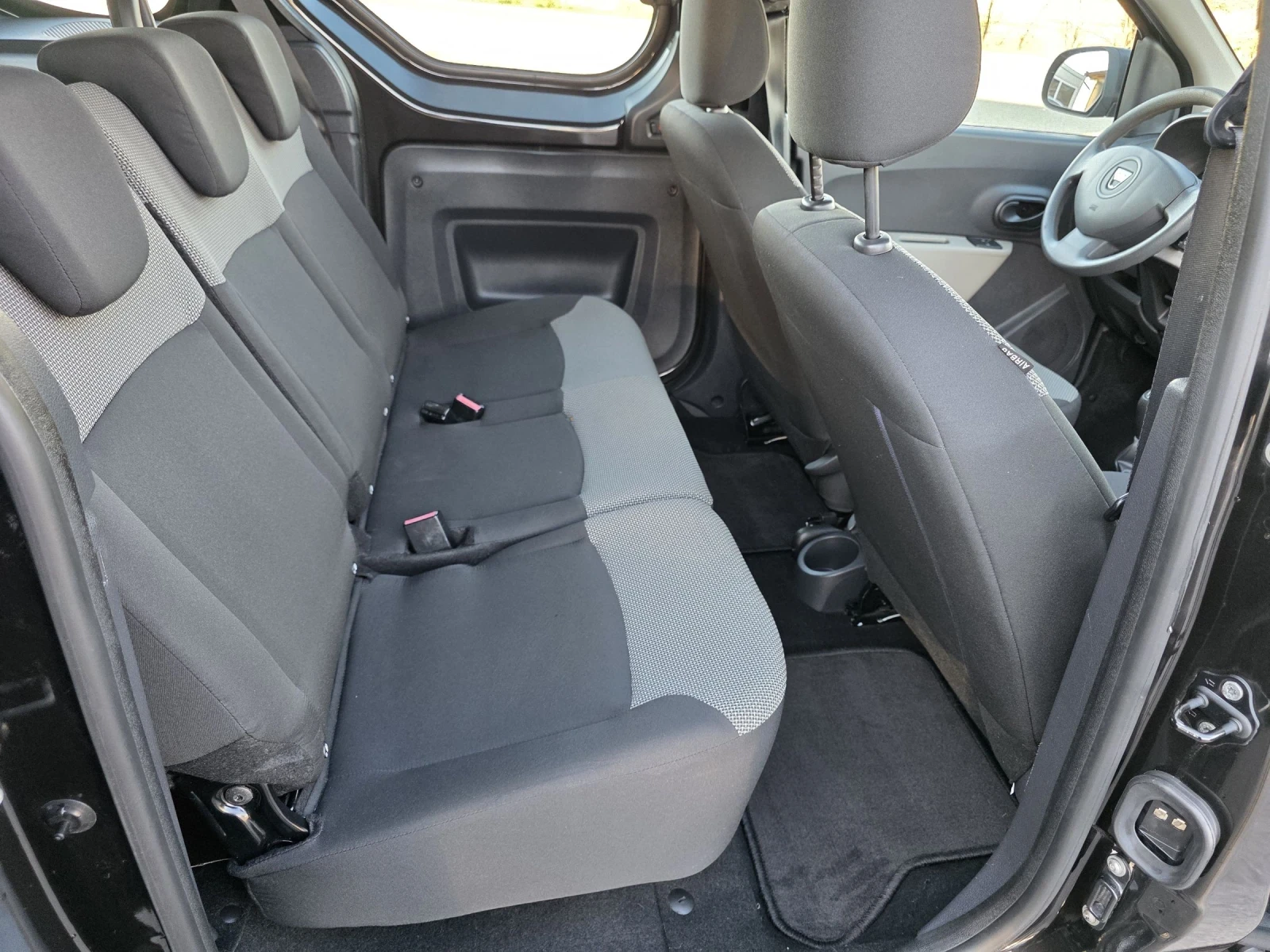 Dacia Dokker 1.6i 102k.s. Euro 6, снимка 13 - Автомобили и джипове - 54128637