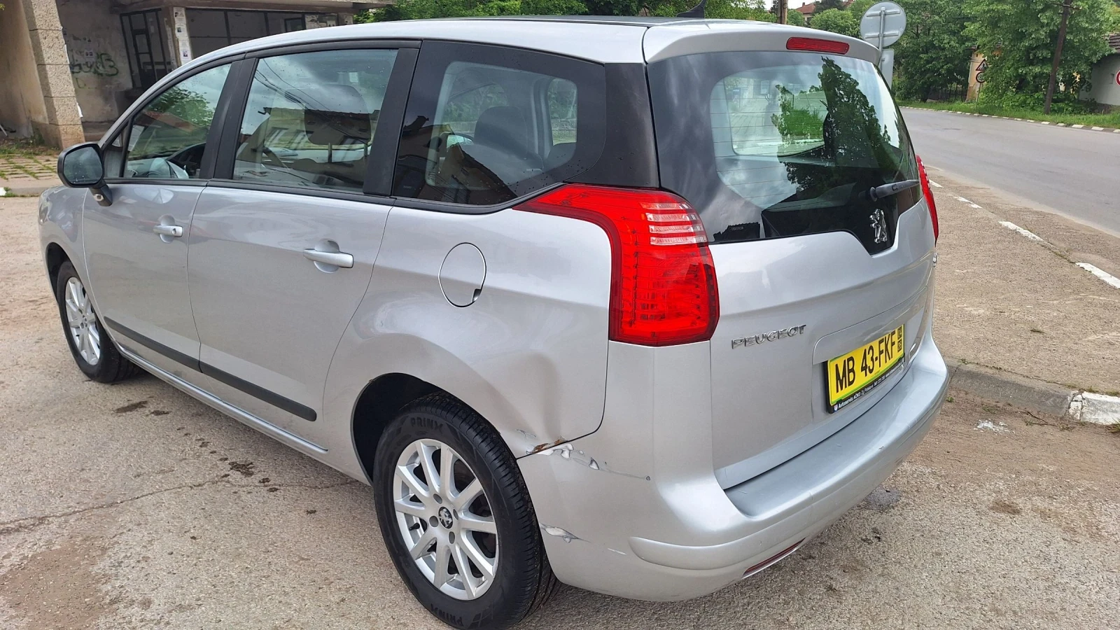 Peugeot 5008 1.6hdi 6с.к. 7 места , снимка 5 - Автомобили и джипове - 54450863