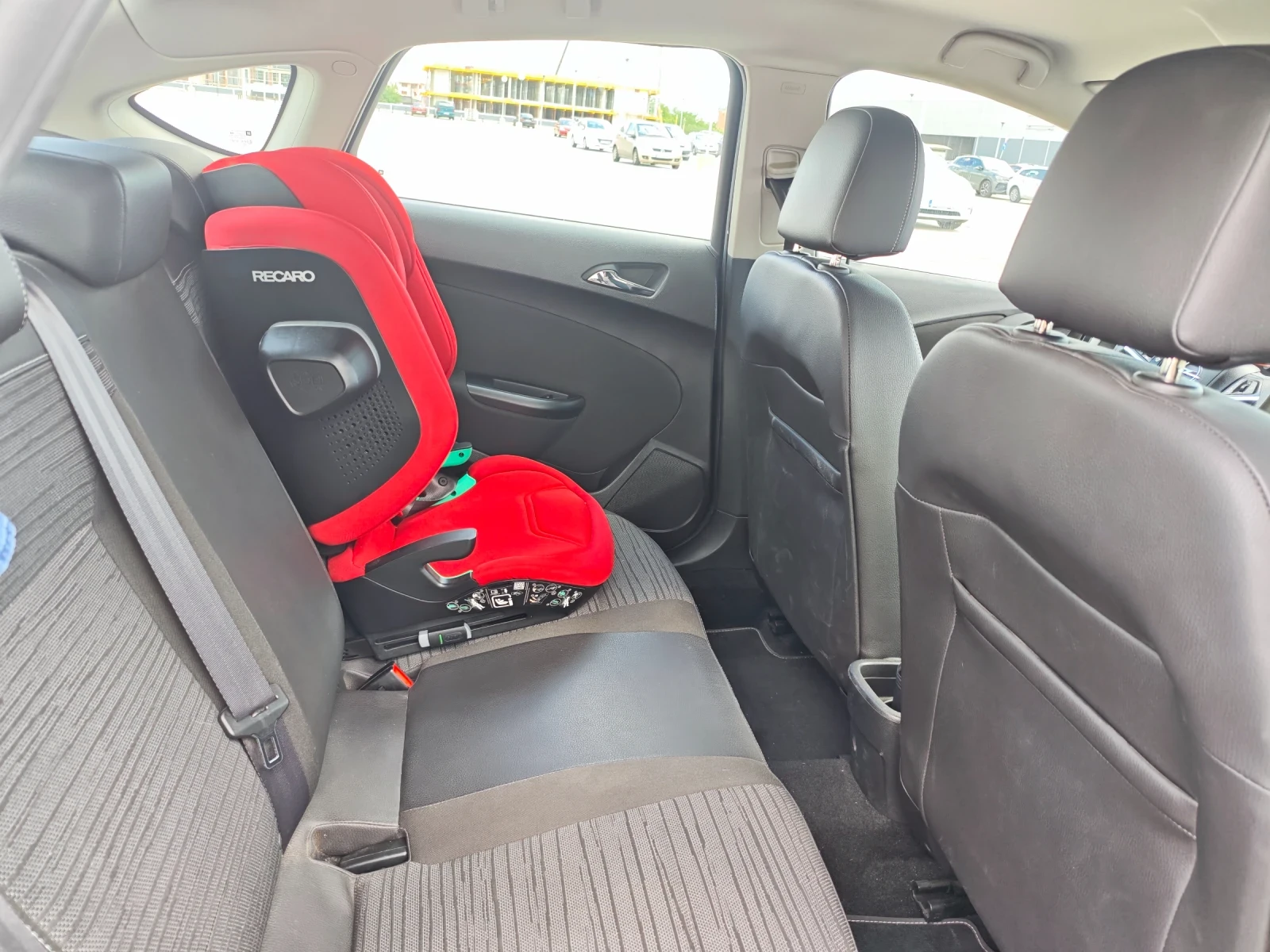 Opel Astra 1.4, снимка 7 - Автомобили и джипове - 54980212