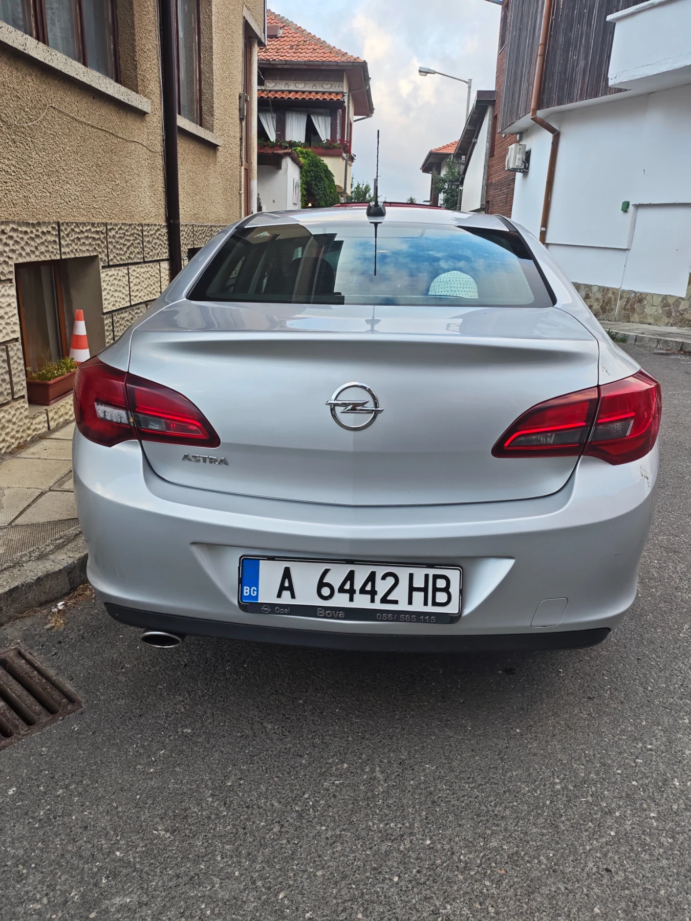 Opel Astra 1.4, снимка 6 - Автомобили и джипове - 55960280