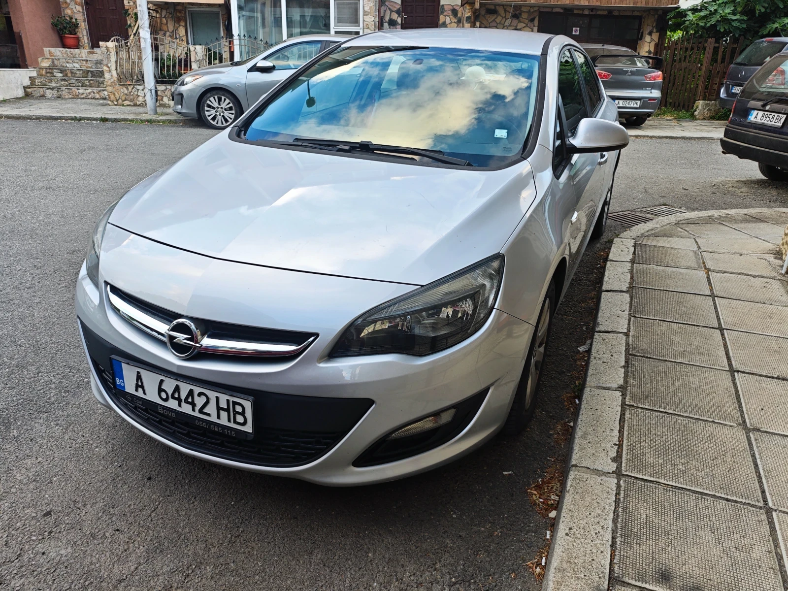 Opel Astra 1.4, снимка 9 - Автомобили и джипове - 55960280