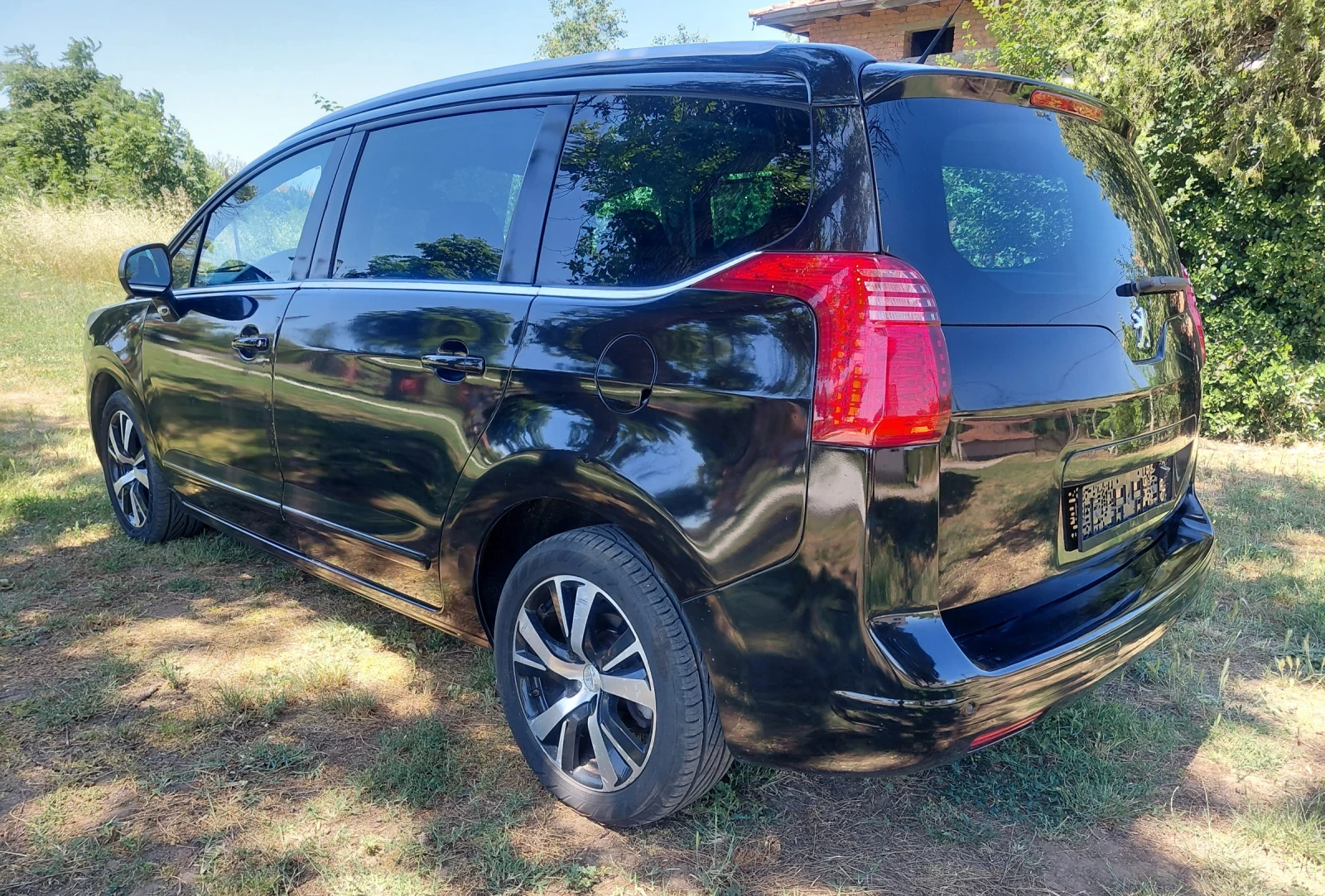 Peugeot 5008 2.0HDI/автоматик/панорама/нави/теглич, снимка 4 - Автомобили и джипове - 55081588