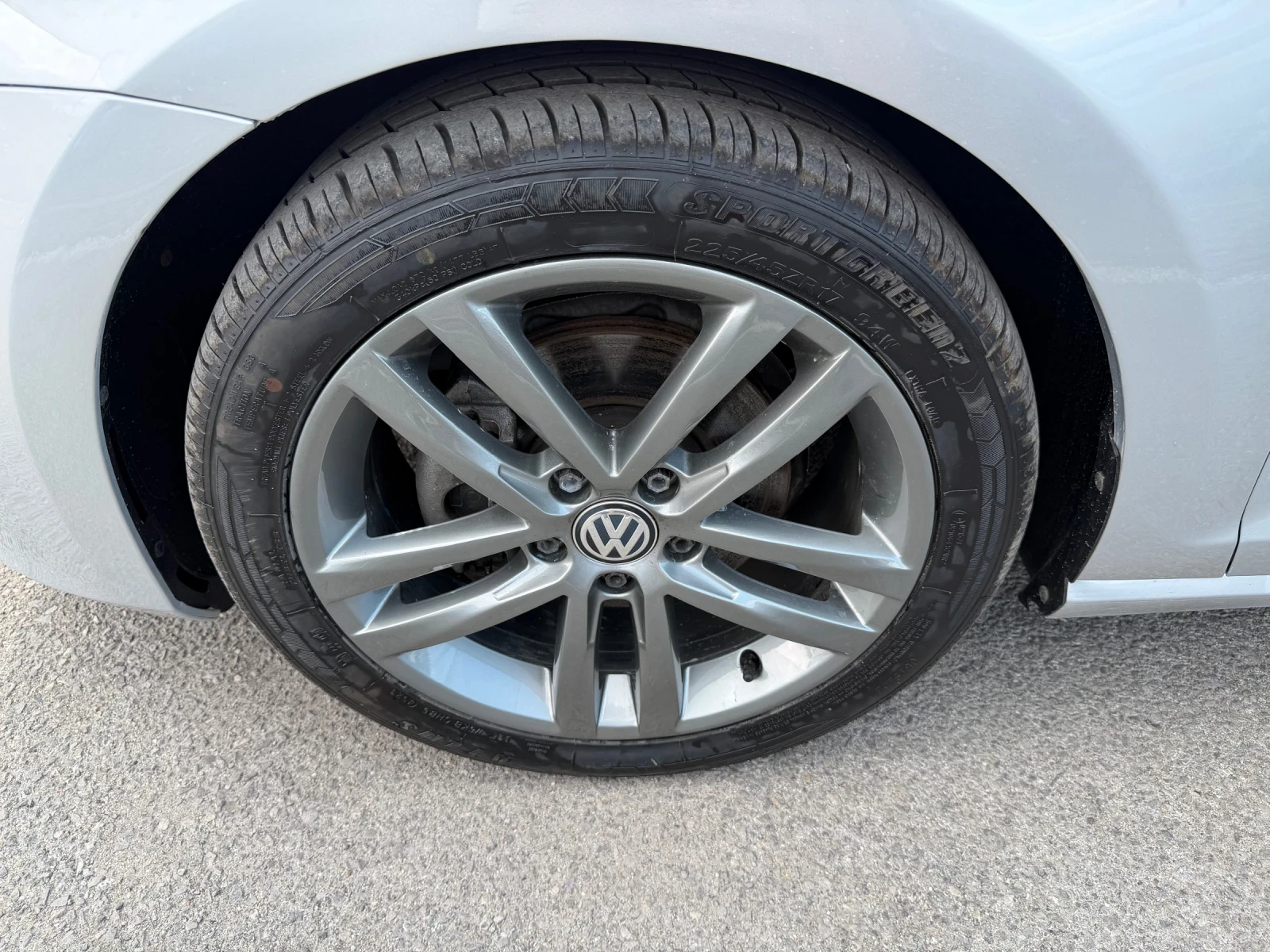 VW Golf Variant 2.0TDI DSG Navi Xenon Euro6b, снимка 17 - Автомобили и джипове - 55656190