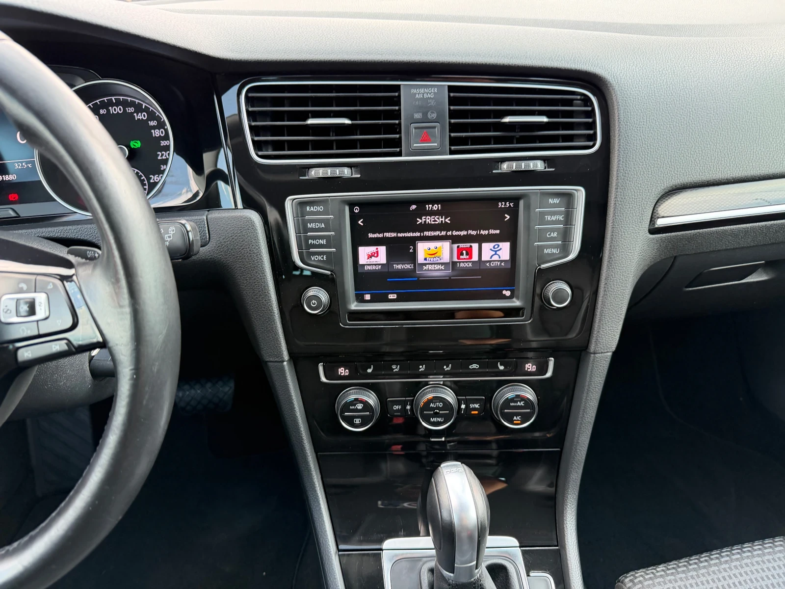 VW Golf Variant 2.0TDI DSG Navi Xenon Euro6b, снимка 12 - Автомобили и джипове - 55656190