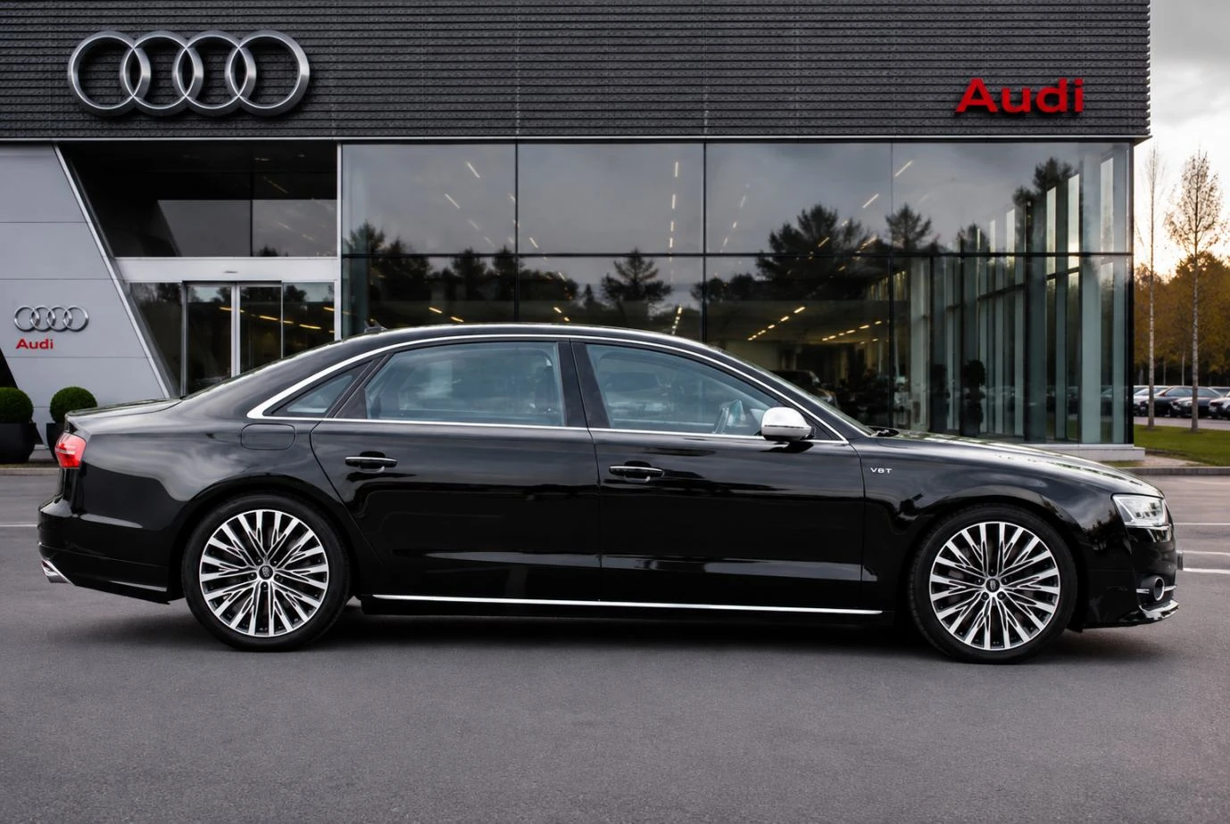Audi S8 * В България* Всичко Платено* Обслужена* , снимка 4 - Автомобили и джипове - 56118284