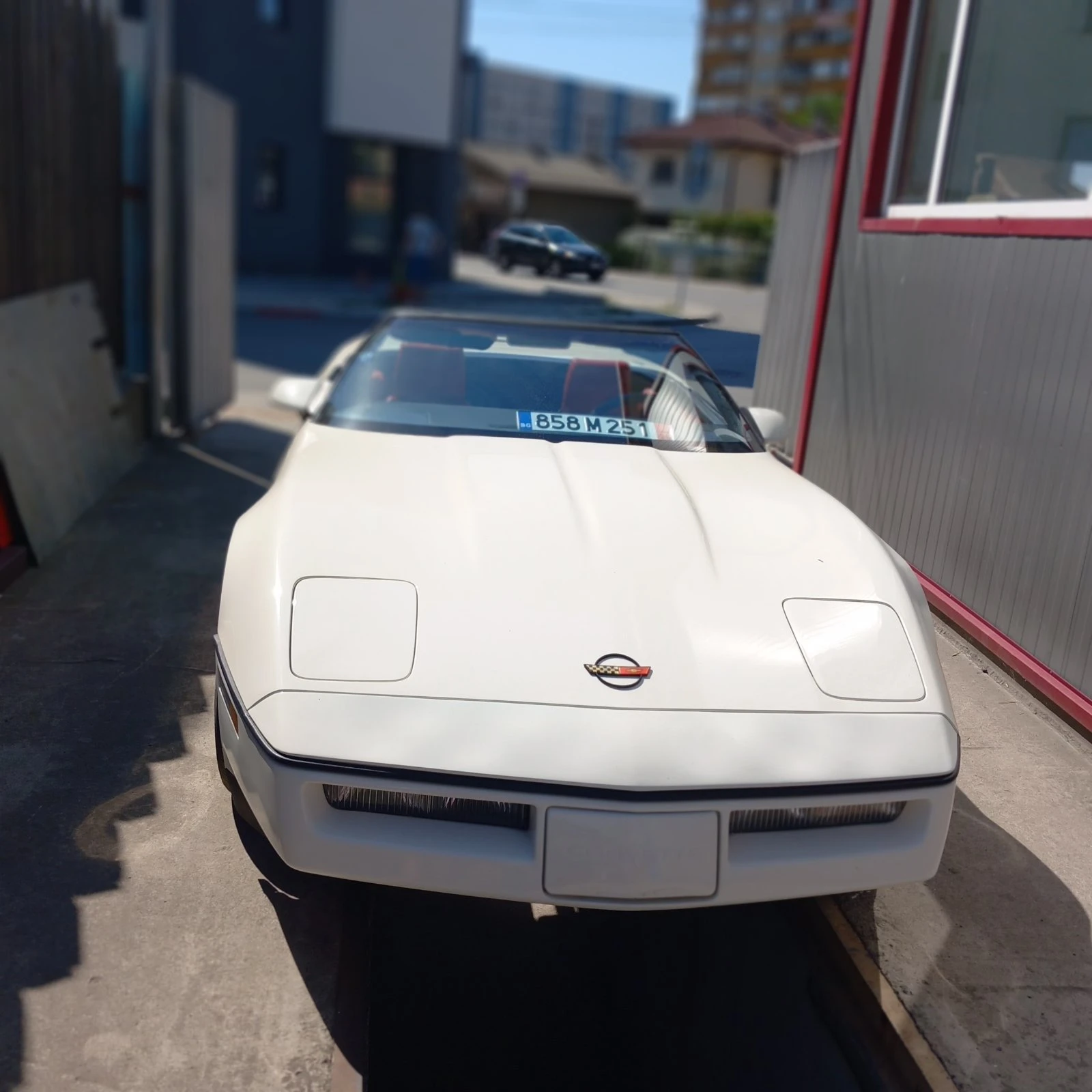 Chevrolet Corvette V8, снимка 3 - Автомобили и джипове - 56361016