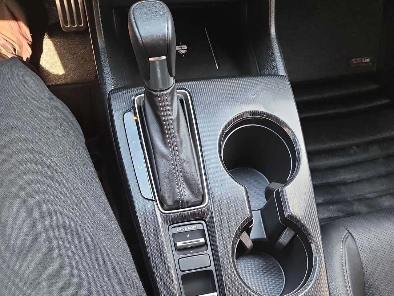 Honda Civic Sport Touring eCVT / Carfax / ����������  | Mobile.bg � ����������� 13