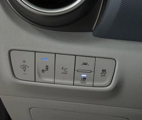 Hyundai Kona 64KWh/Premium/Blue Link, снимка 16