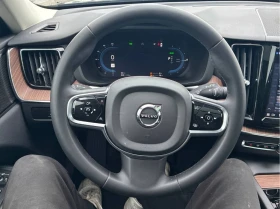 Volvo XC60 Recharge T8 eAWD PHEV Plus Dark Theme * CARFAX, снимка 6