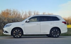 Обява за продажба на Mitsubishi Outlander PHEV Топ Състояние ~33 933 лв. - изображение 8