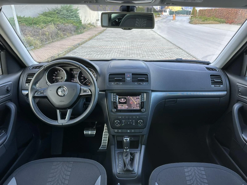 Skoda Yeti 2.0 TDI* 4X4* DSG 150 kc.TOP FULL ШВЕЙЦАРИЯ , снимка 13 - Автомобили и джипове - 52258845