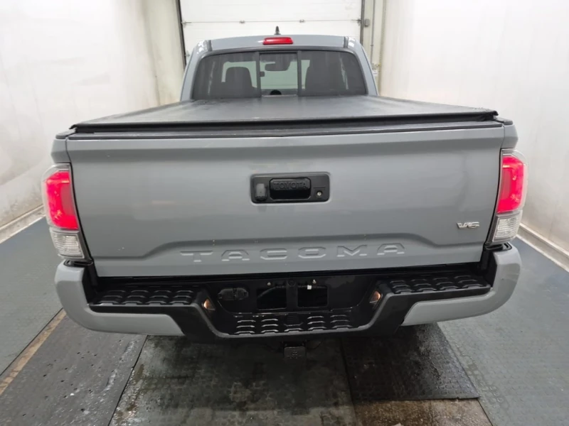 Toyota Tacoma * 4x4 Access Cab * CARFAX * БЕЗ ПЪРВОНАЧАЛНА ВНОСК, снимка 4 - Автомобили и джипове - 53260954