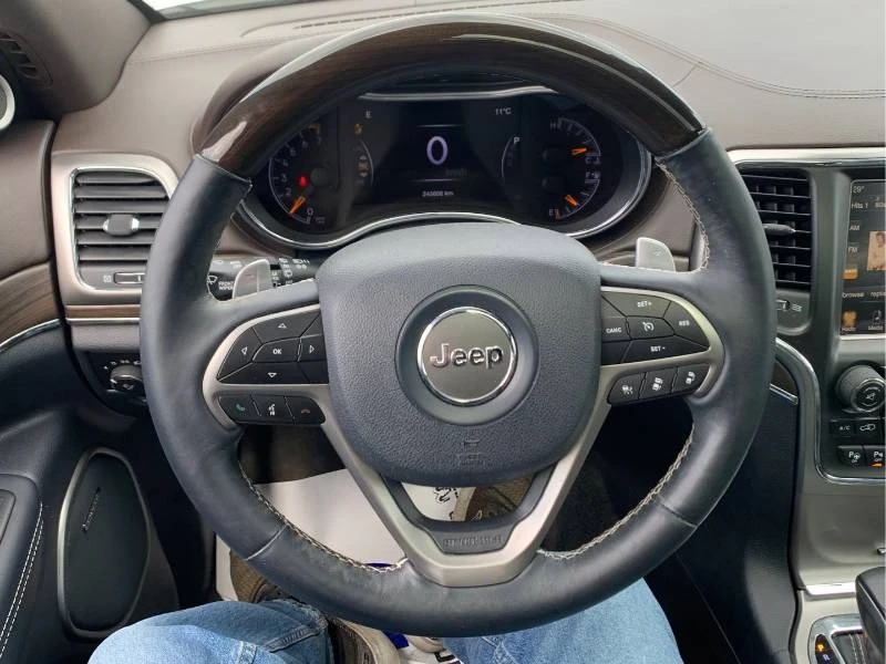 Jeep Grand cherokee * Overland * PANO * ОБДУХВАНЕ * КАМЕРА * ПАМЕТ, снимка 10 - Автомобили и джипове - 54876139